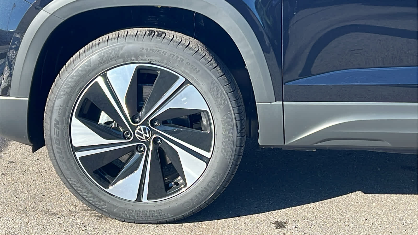 Thumbnail: 2026 Volkswagen Taos - 9