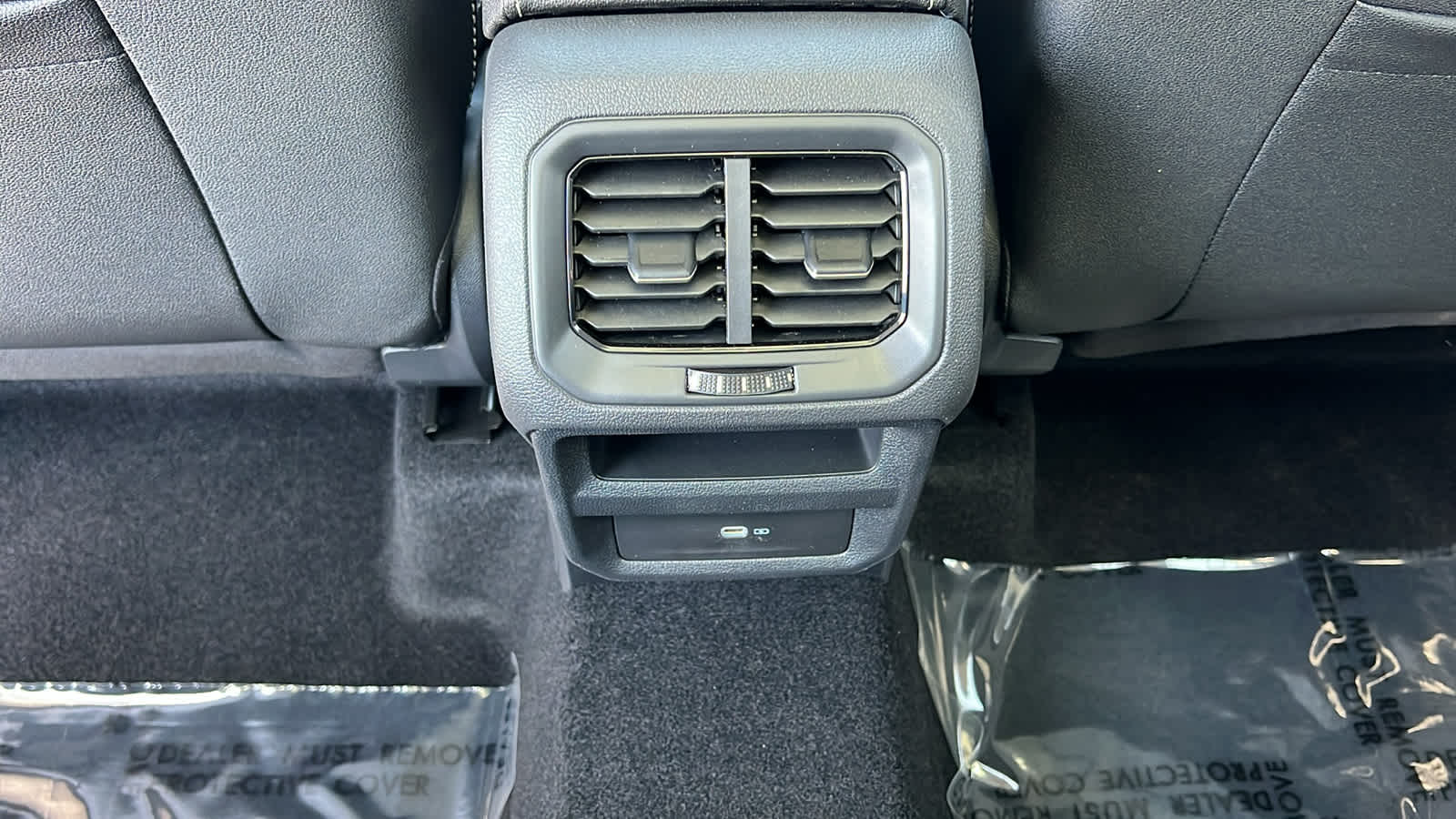 Thumbnail: 2025 Volkswagen Taos - 25