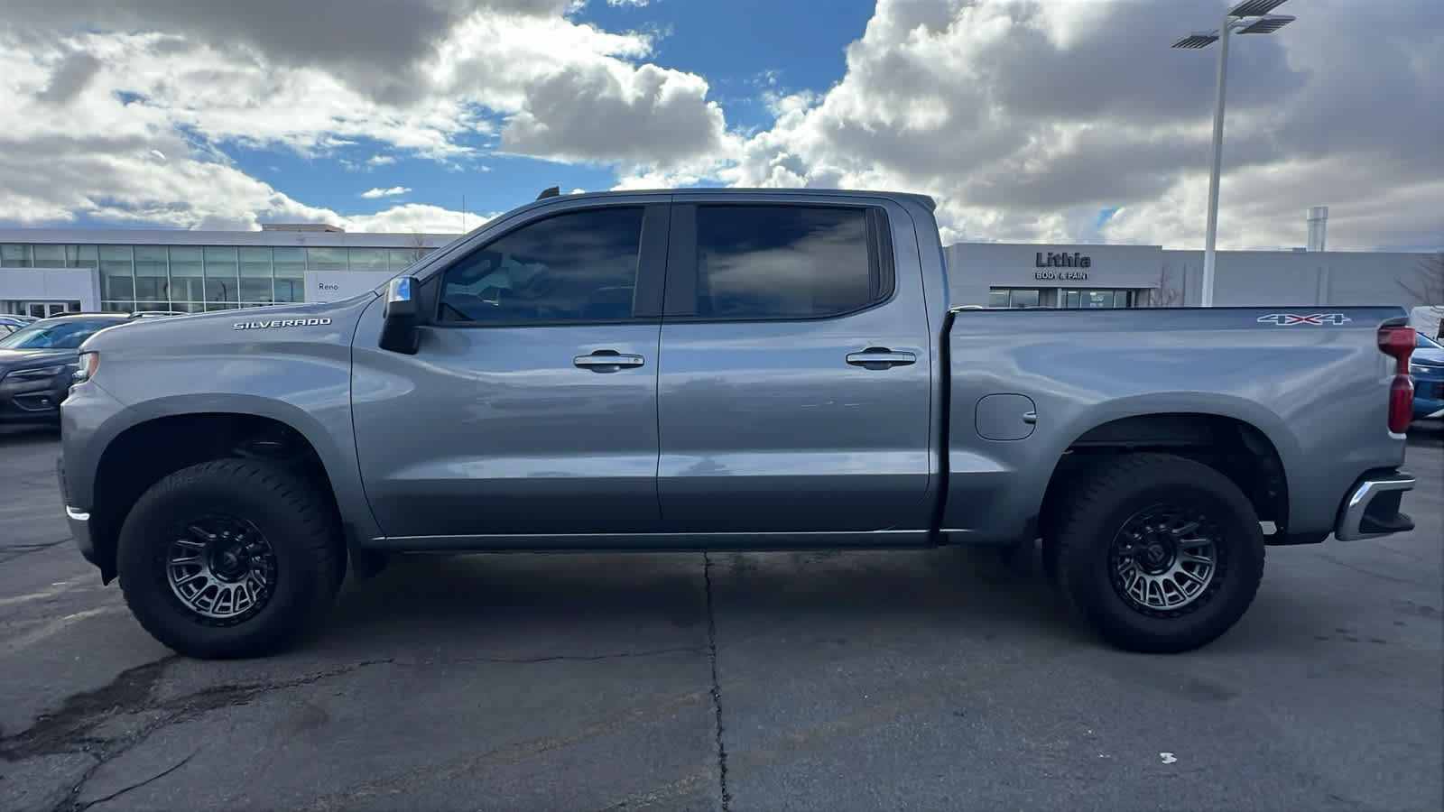 Thumbnail: 2020 Chevrolet Silverado 1500 - 8