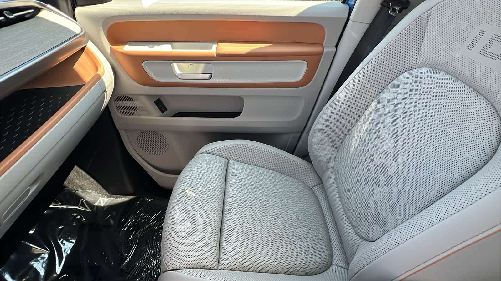 Thumbnail: 2025 Volkswagen ID.Buzz - 12