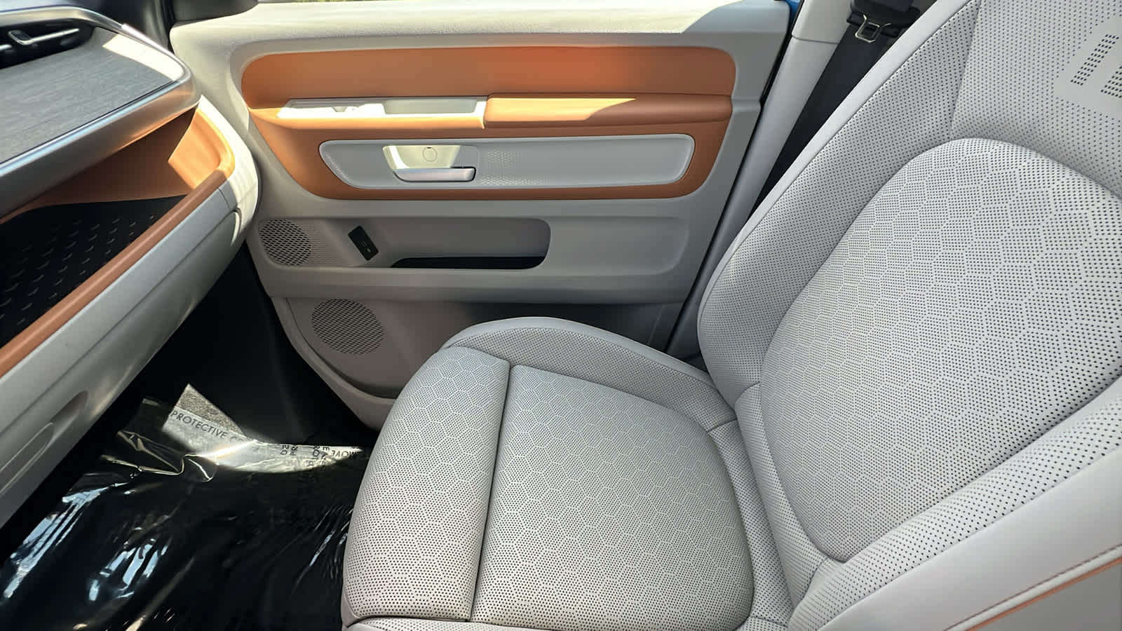 Thumbnail: 2025 Volkswagen ID.Buzz - 12