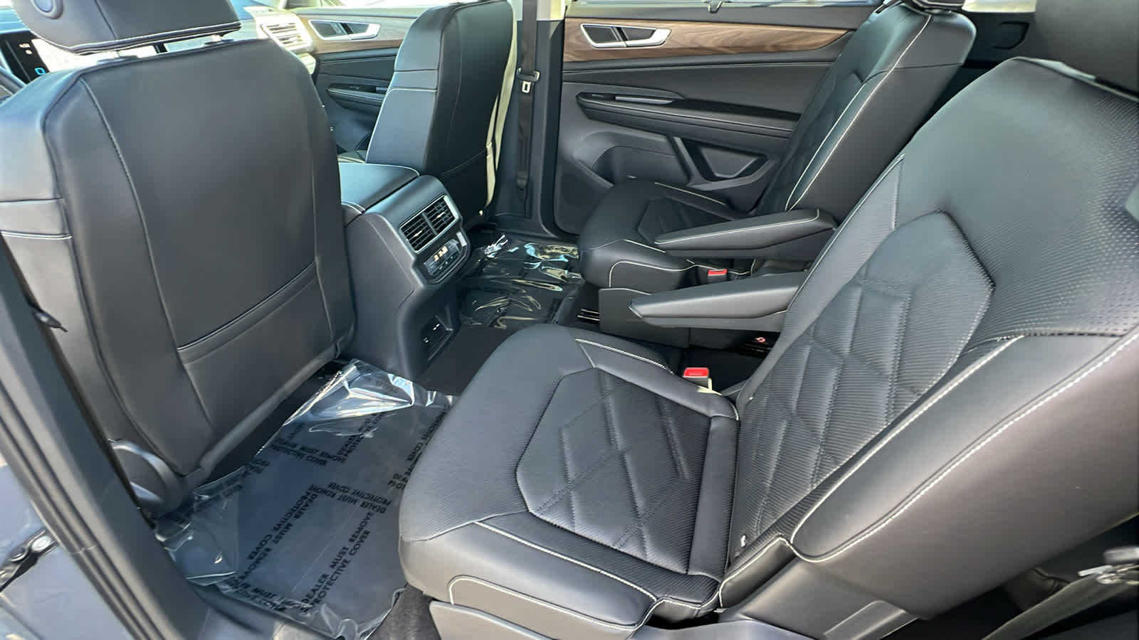 Thumbnail: 2026 Volkswagen Atlas - 24