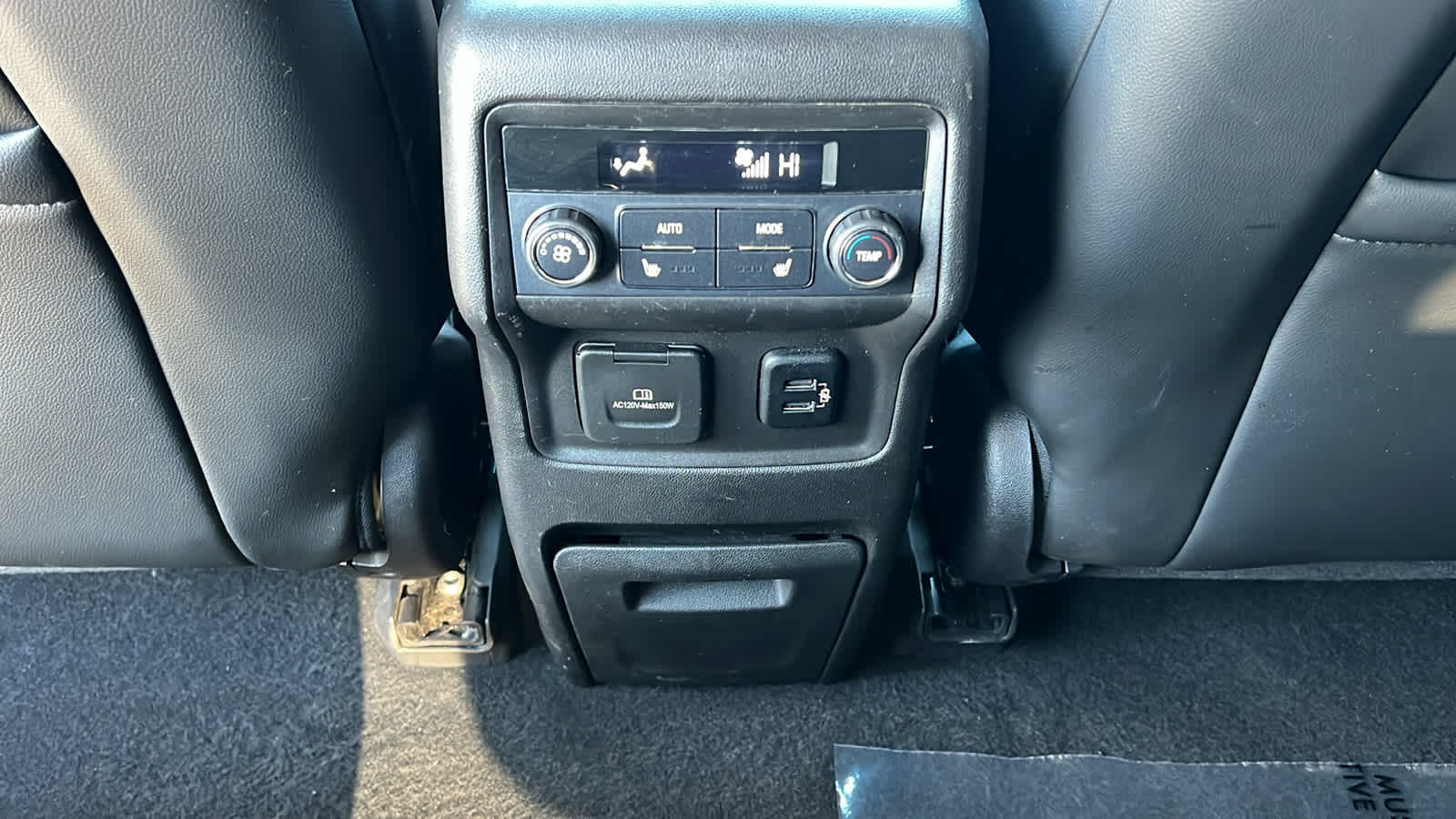 Thumbnail: 2017 GMC Acadia - 25