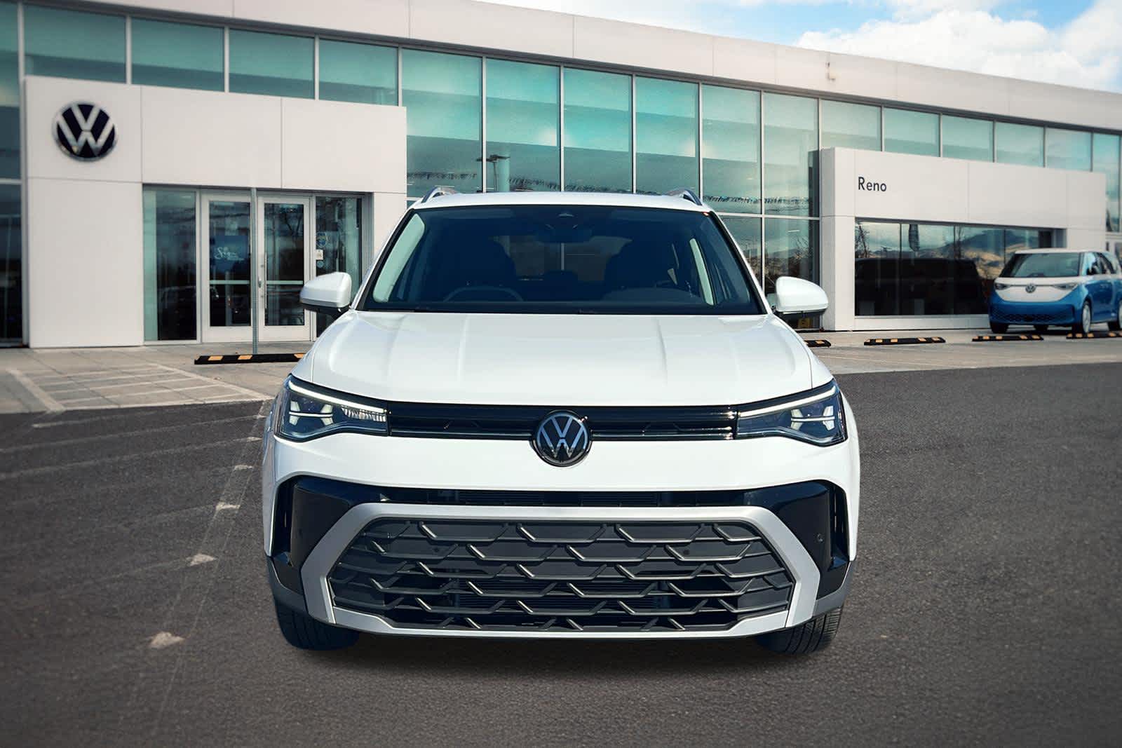 Thumbnail: 2025 Volkswagen Taos - 2