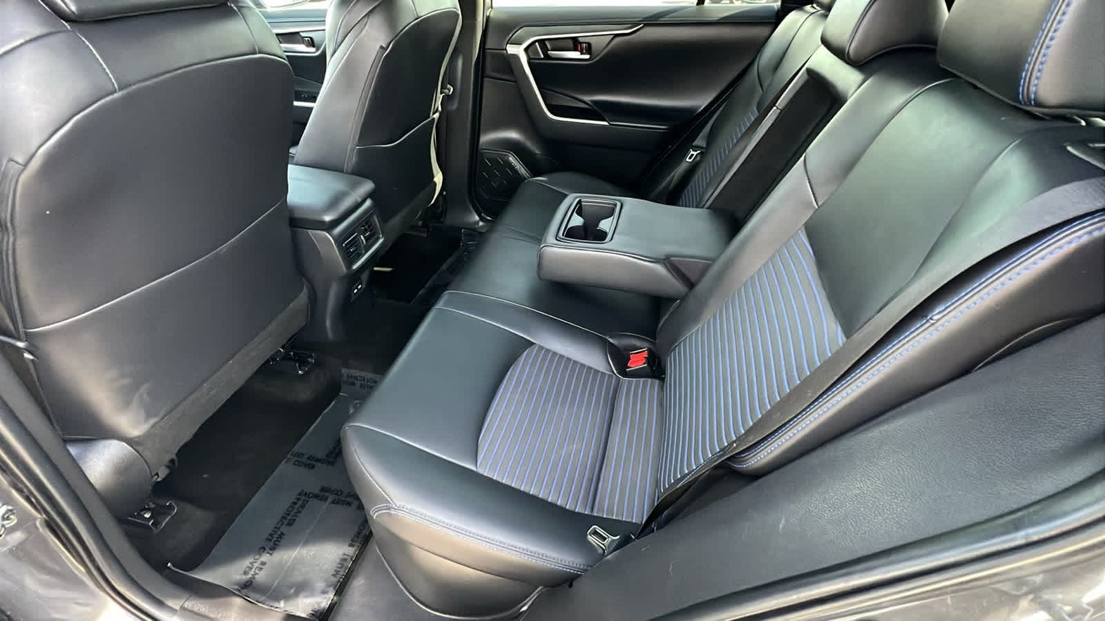 Thumbnail: 2024 Toyota RAV4 - 24