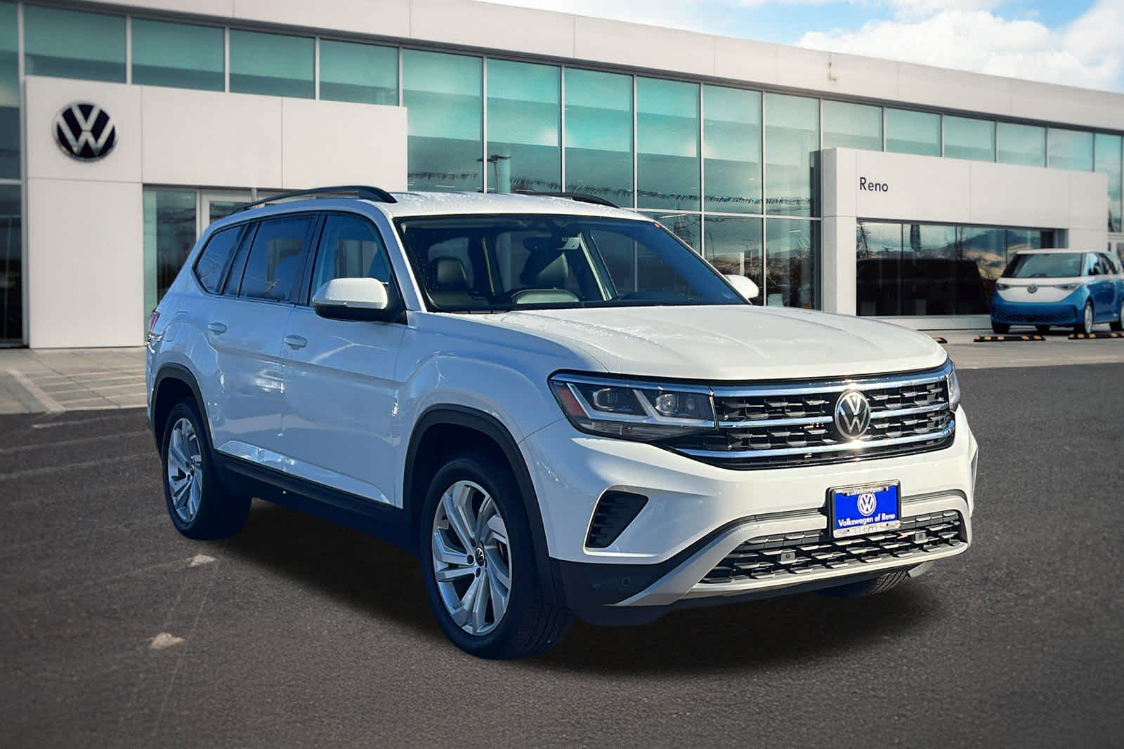 Thumbnail: 2022 Volkswagen Atlas - 3