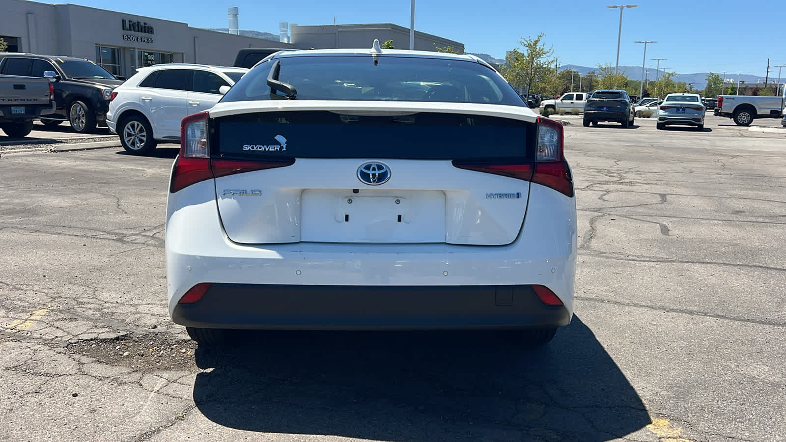 Thumbnail: 2022 Toyota Prius - 6