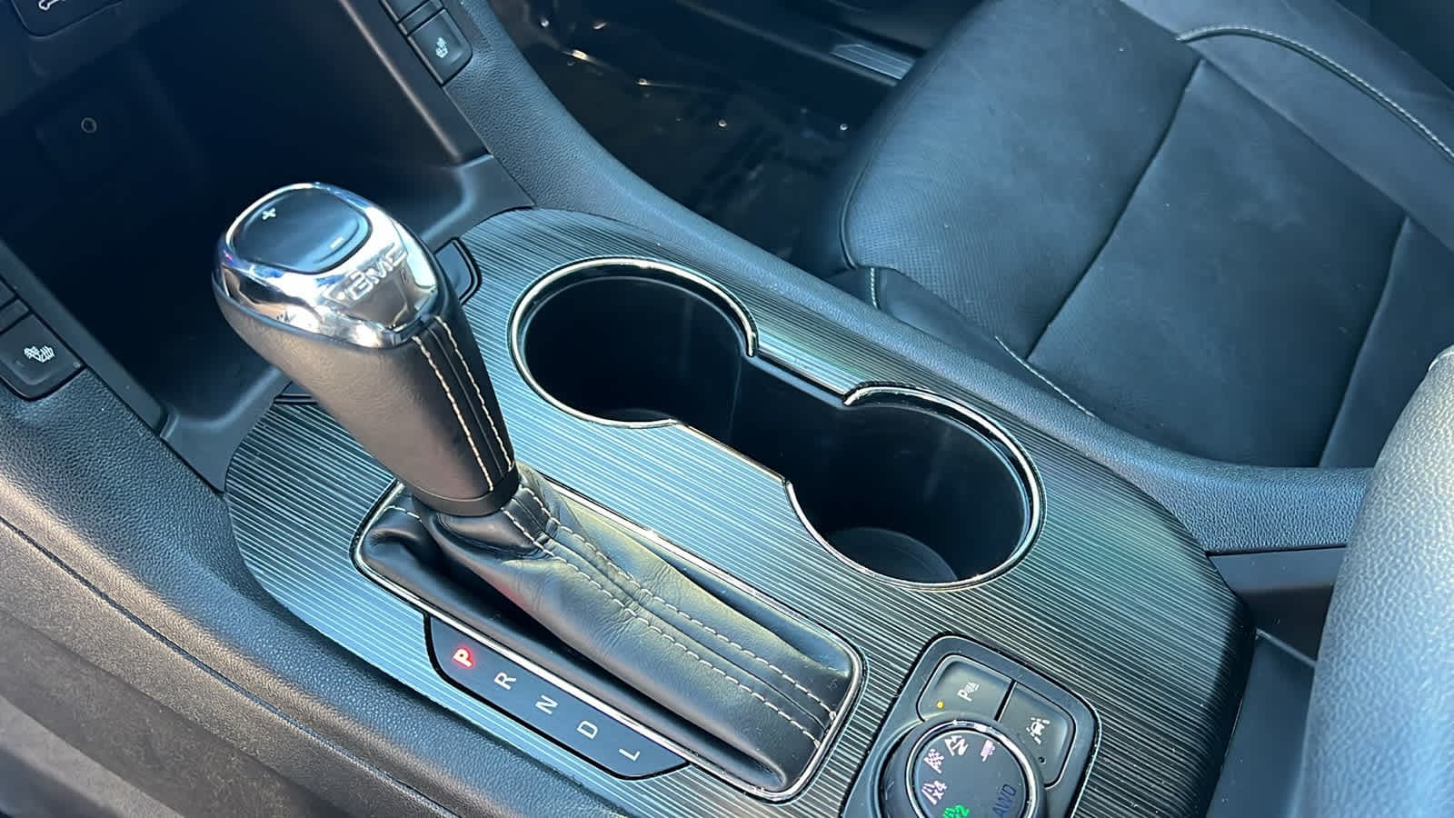 Thumbnail: 2017 GMC Acadia - 13