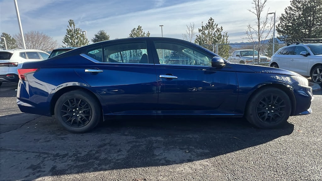 Used 2022 Nissan Altima 2.5 S Sedan