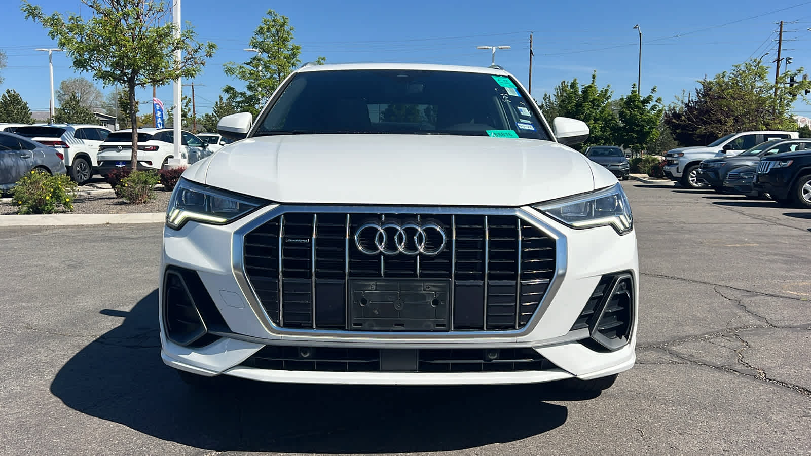 Thumbnail: 2023 Audi Q3 - 2
