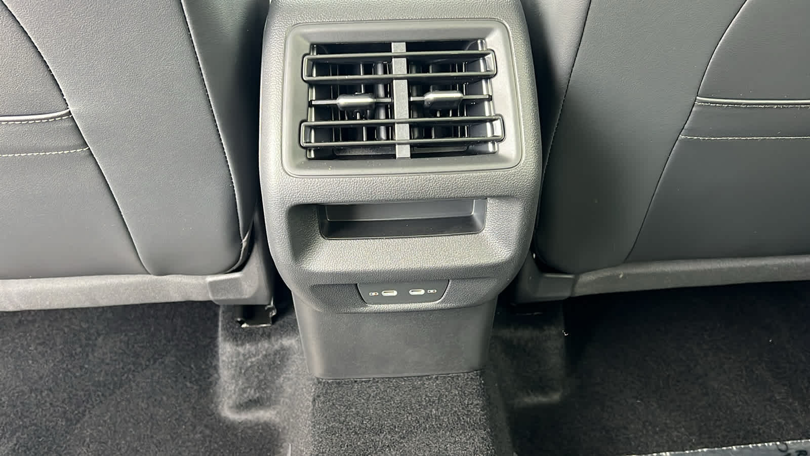 Thumbnail: 2026 Volkswagen Tiguan - 25