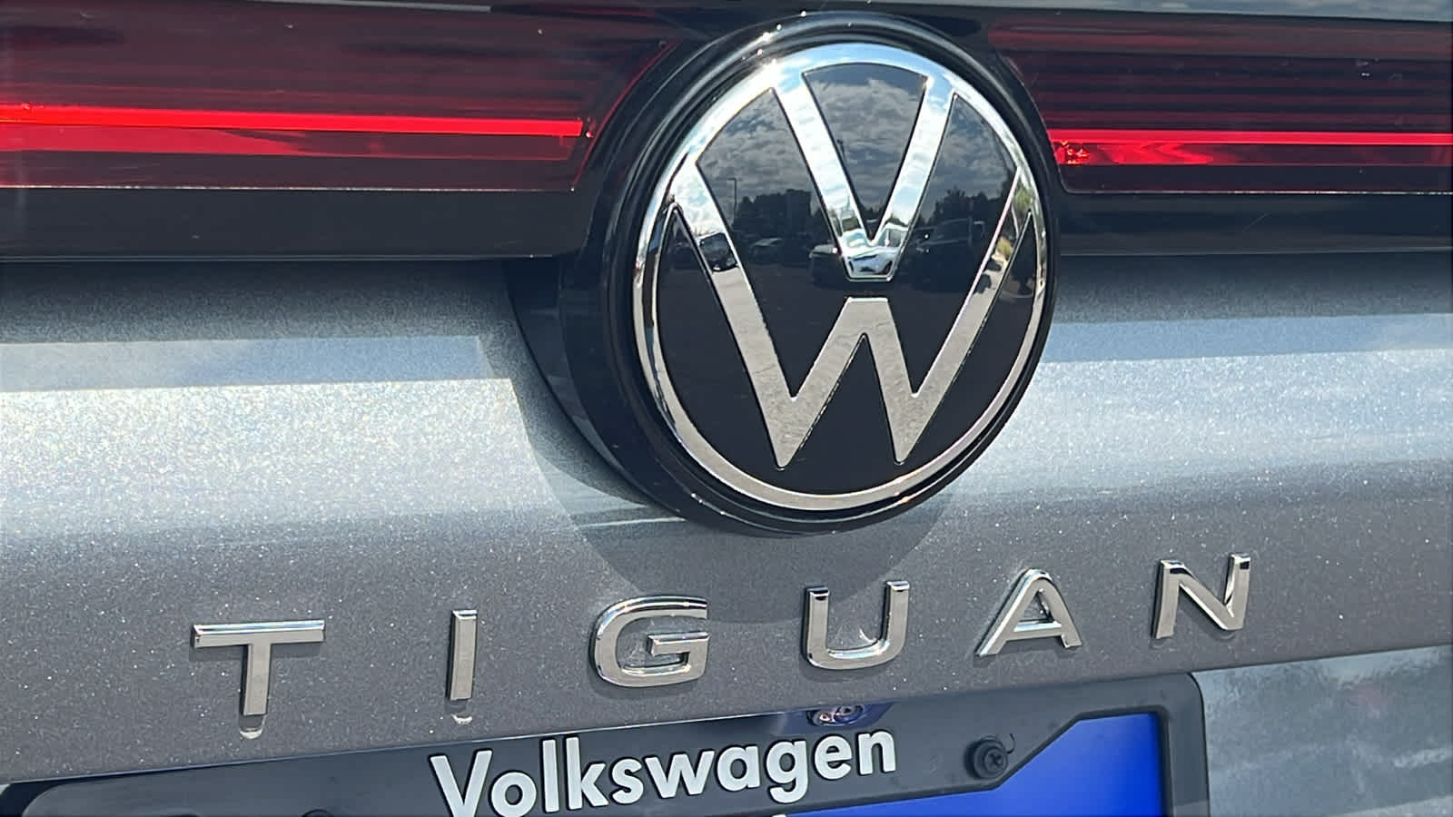 Thumbnail: 2025 Volkswagen Tiguan - 28