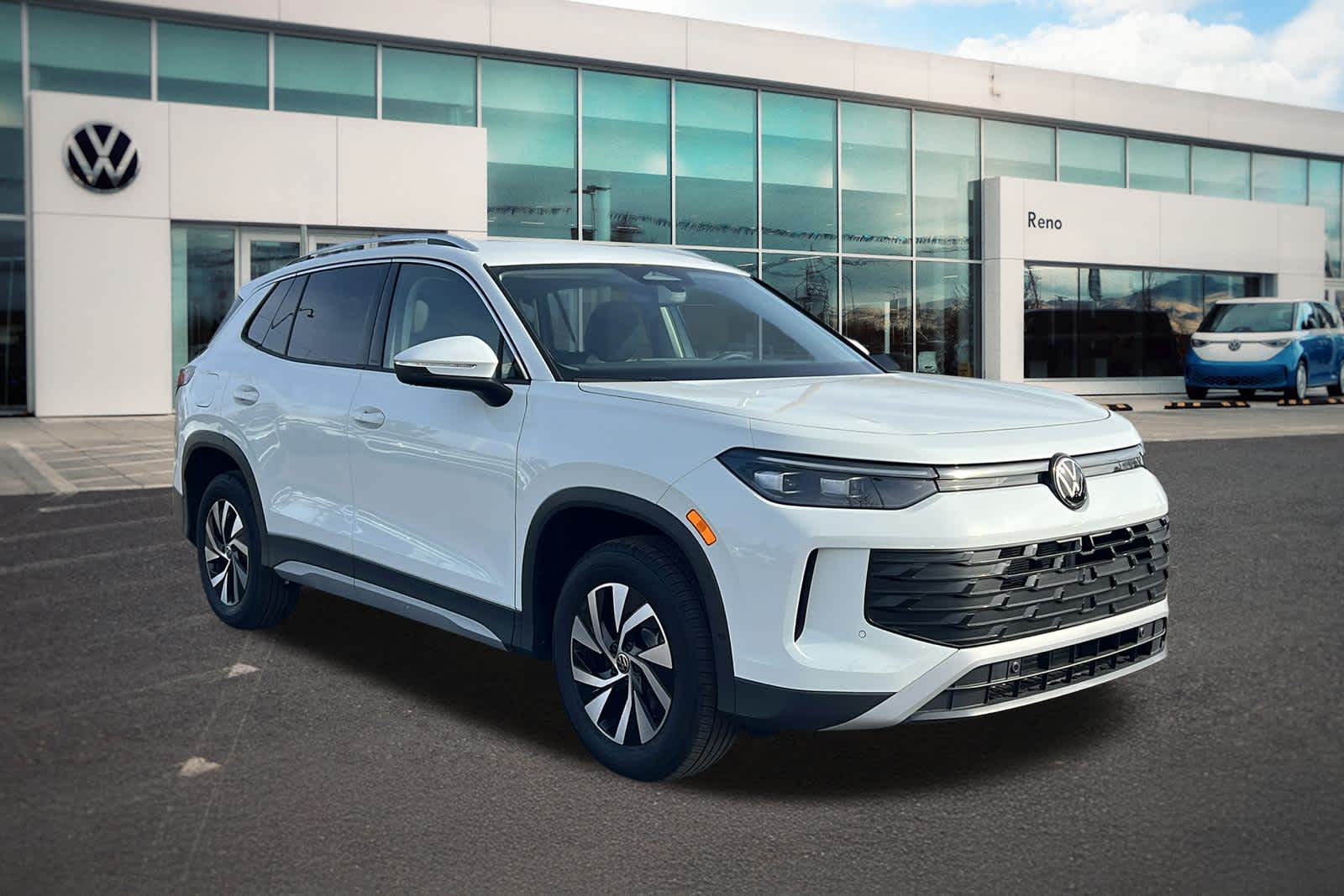 Thumbnail: 2026 Volkswagen Tiguan - 3