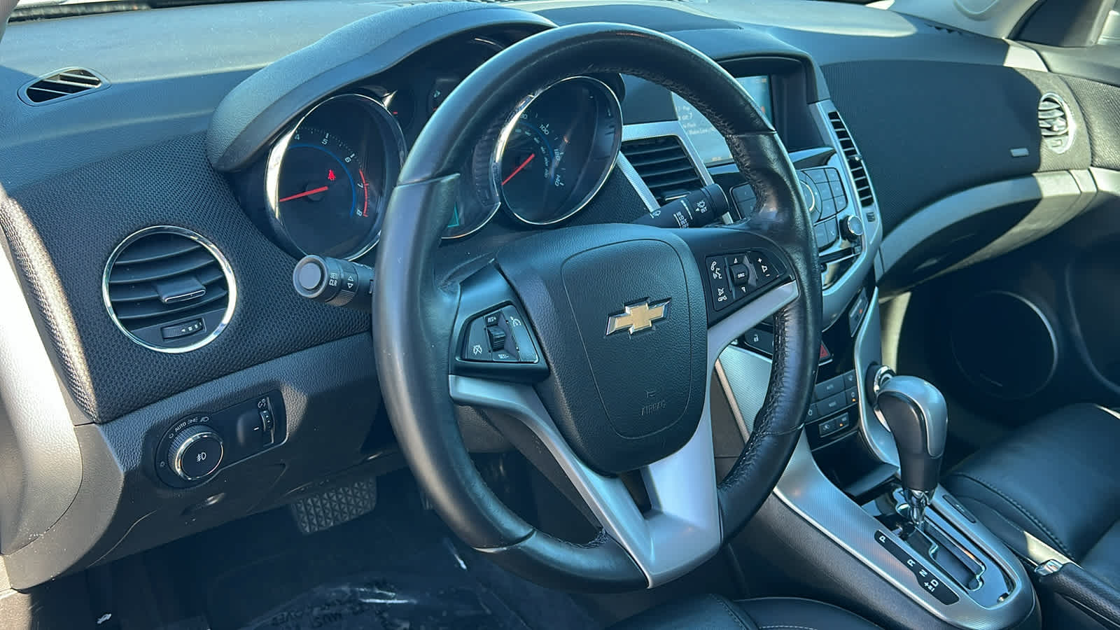 Thumbnail: 2013 Chevrolet Cruze - 10