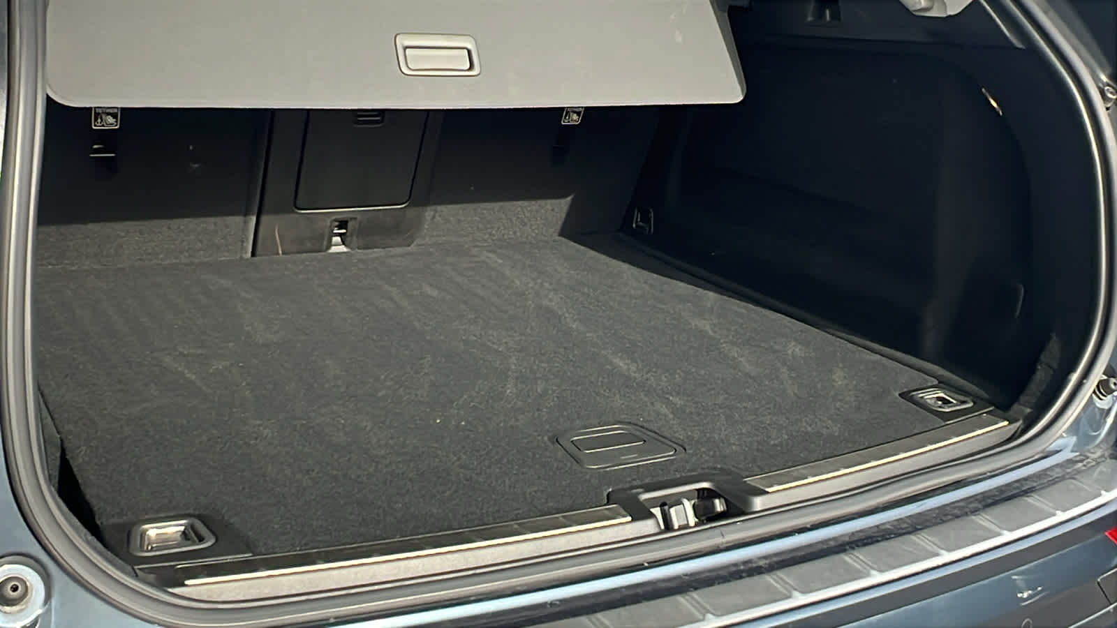 Thumbnail: 2023 Volvo XC60 - 27