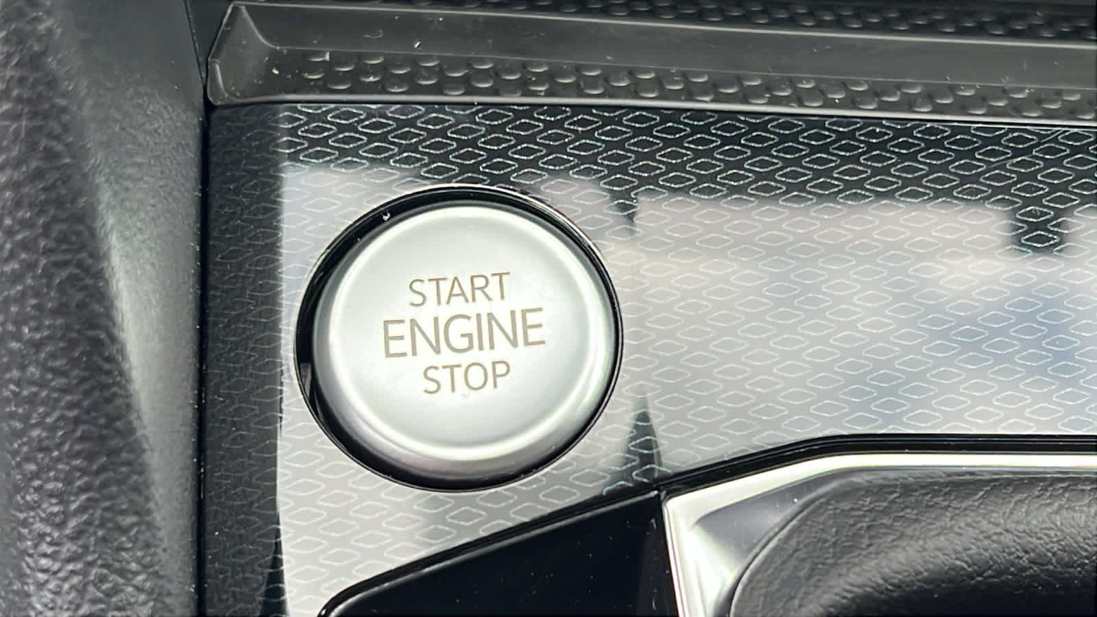 Thumbnail: 2026 Volkswagen Taos - 17