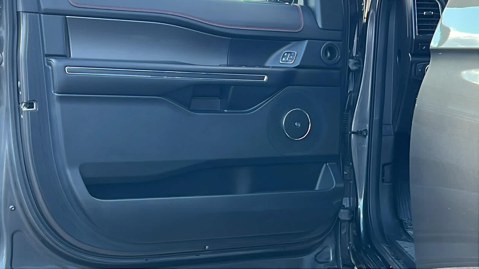 Thumbnail: 2021 Ford Expedition MAX - 23