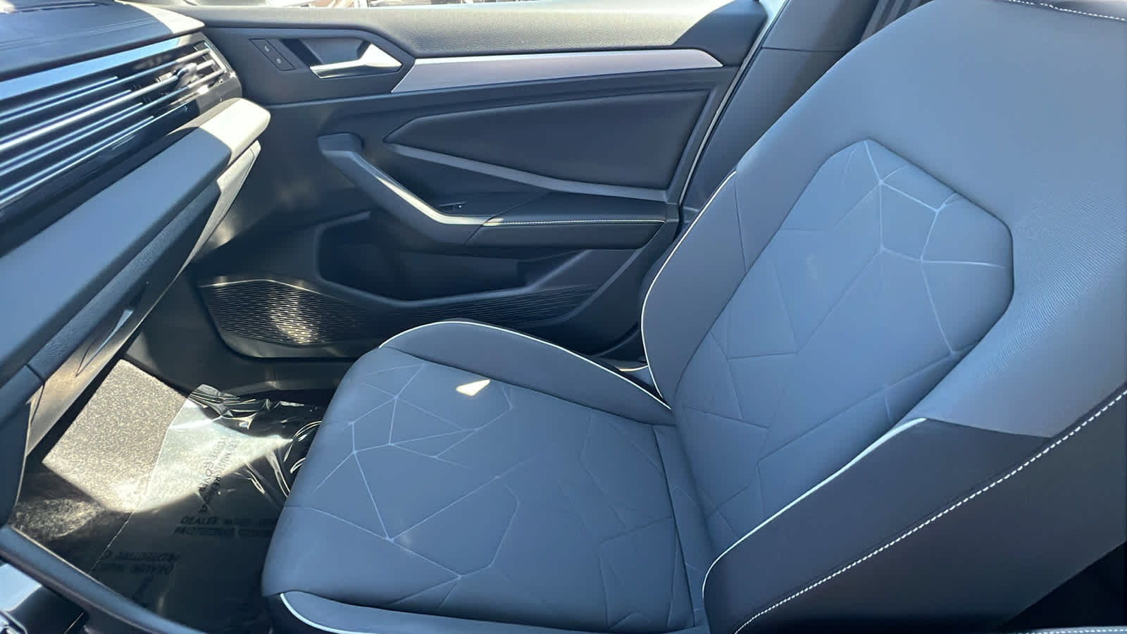 Thumbnail: 2026 Volkswagen Jetta - 12