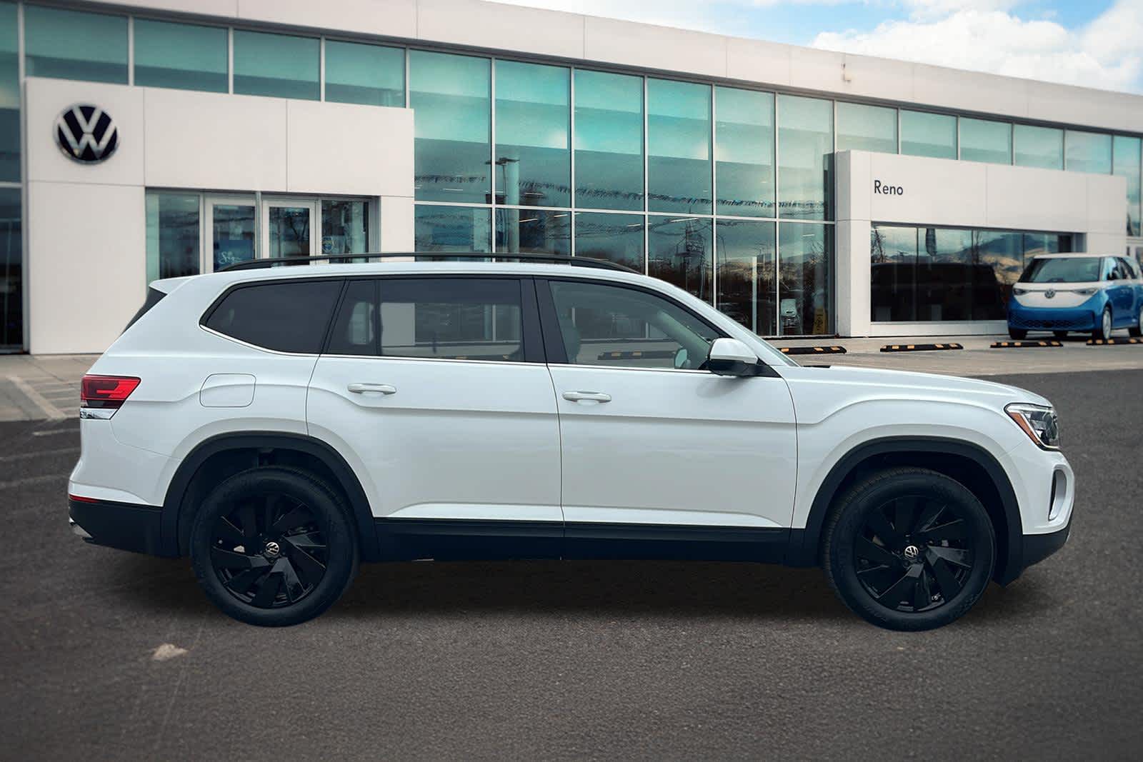 Thumbnail: 2026 Volkswagen Atlas - 4