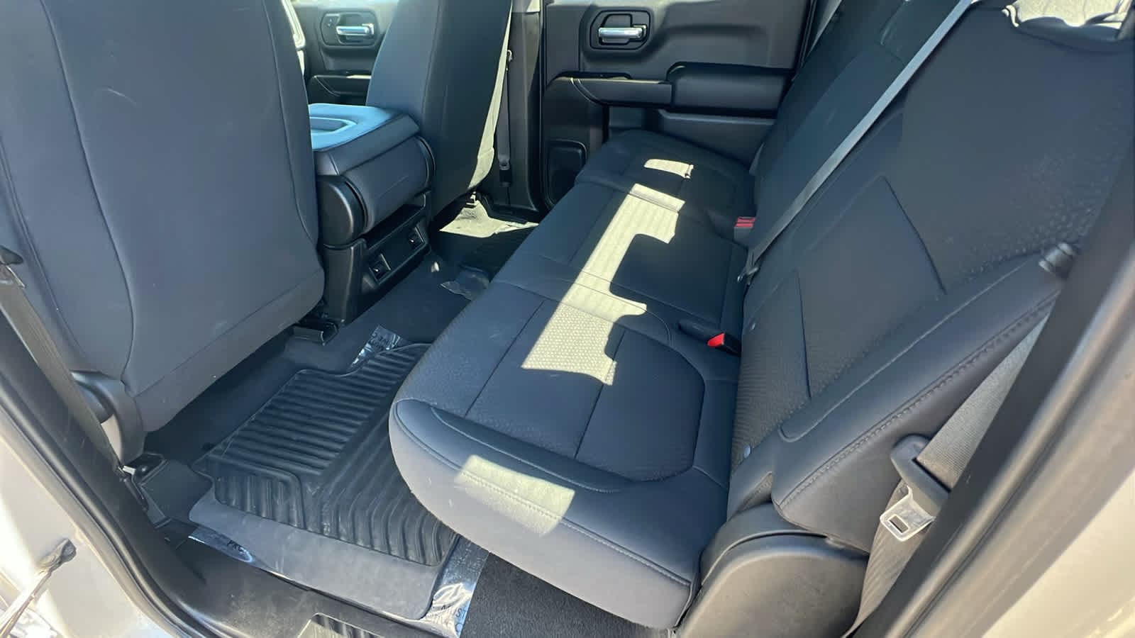 Thumbnail: 2020 Chevrolet Silverado 1500 - 24