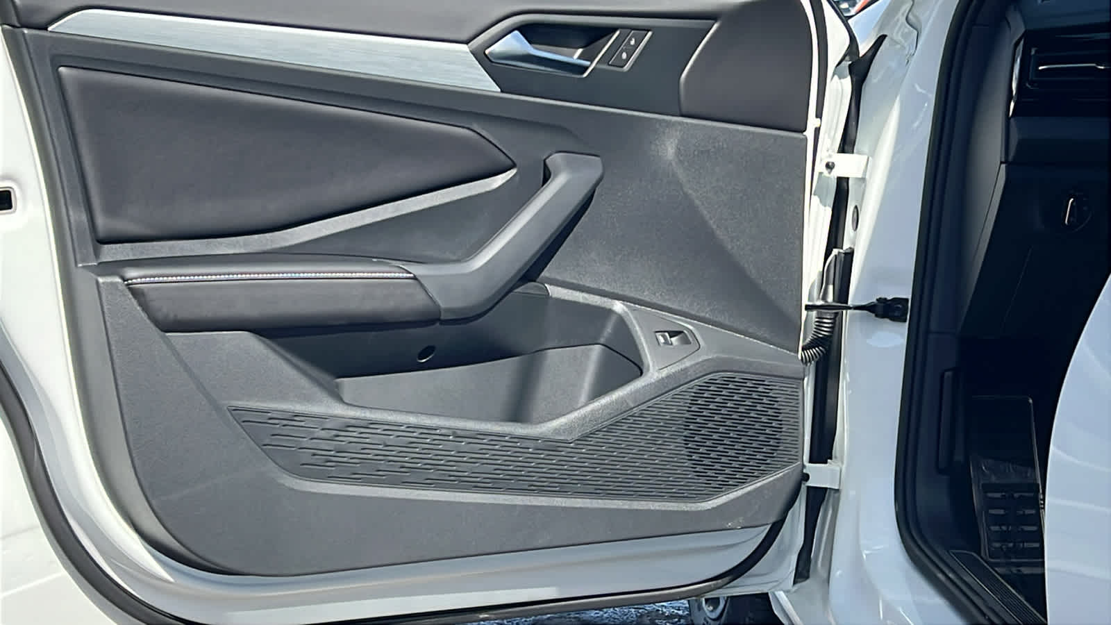 Thumbnail: 2026 Volkswagen Jetta - 23