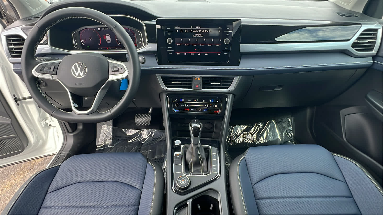 Thumbnail: 2025 Volkswagen Taos - 26