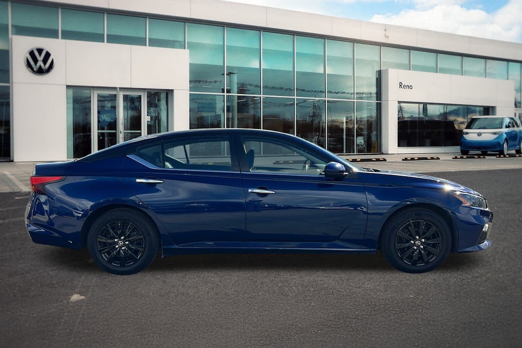 Used 2022 Nissan Altima 2.5 S Sedan