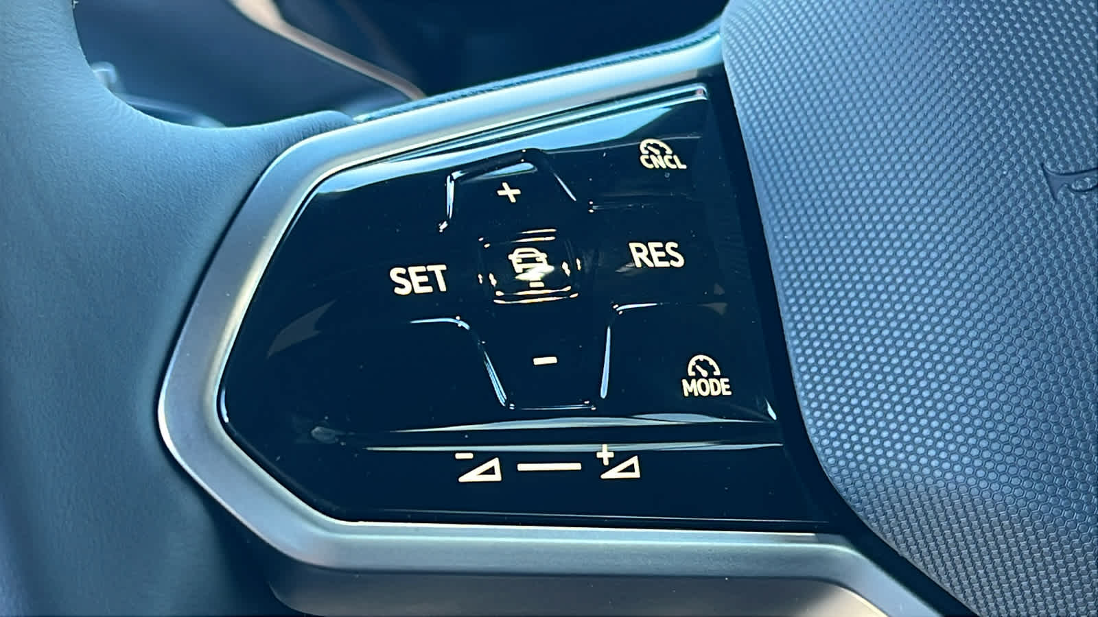 Thumbnail: 2025 Volkswagen ID.Buzz - 29