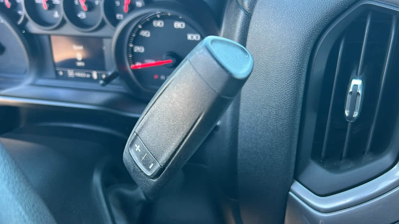 Thumbnail: 2020 Chevrolet Silverado 1500 - 13