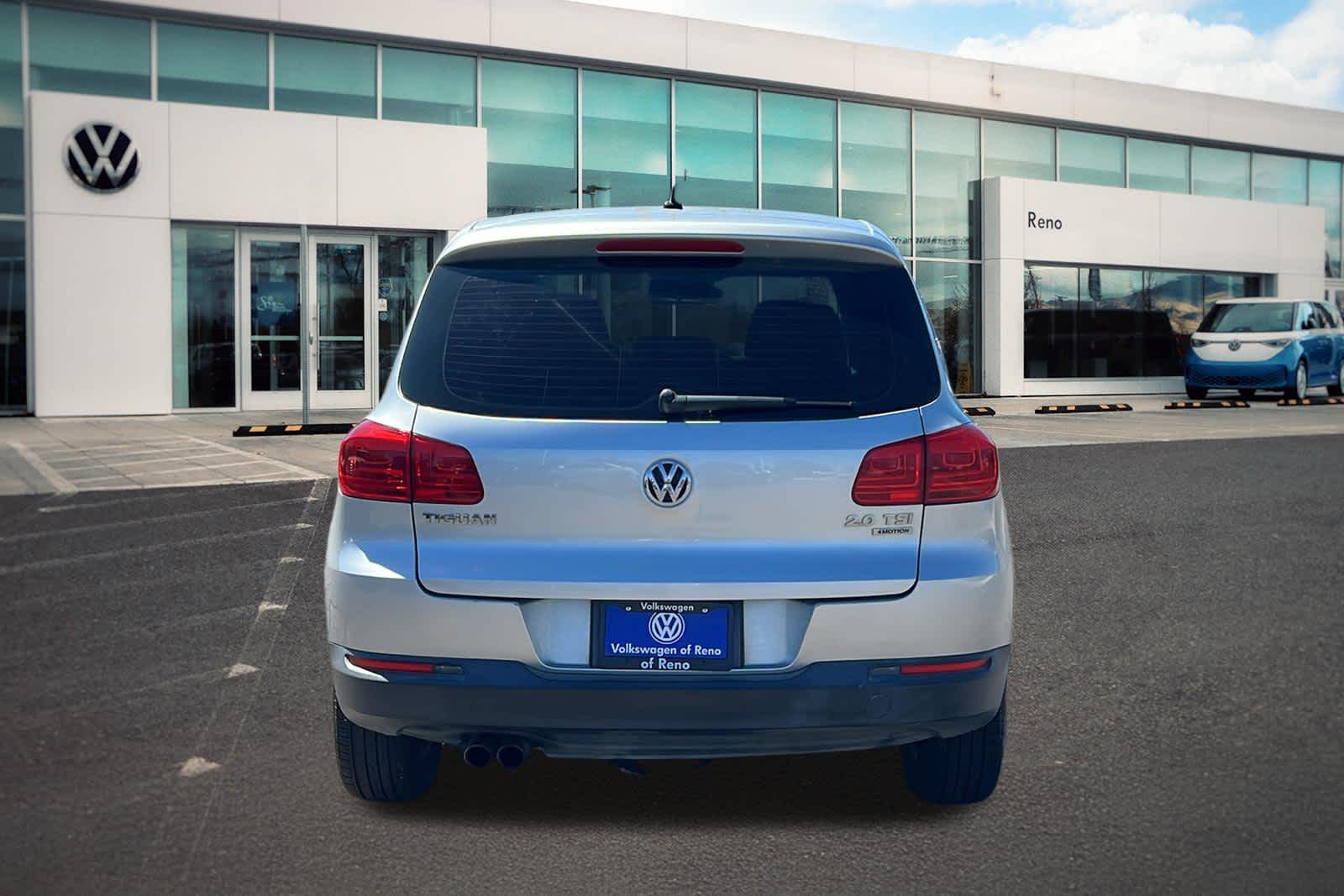 Thumbnail: 2013 Volkswagen Tiguan - 6