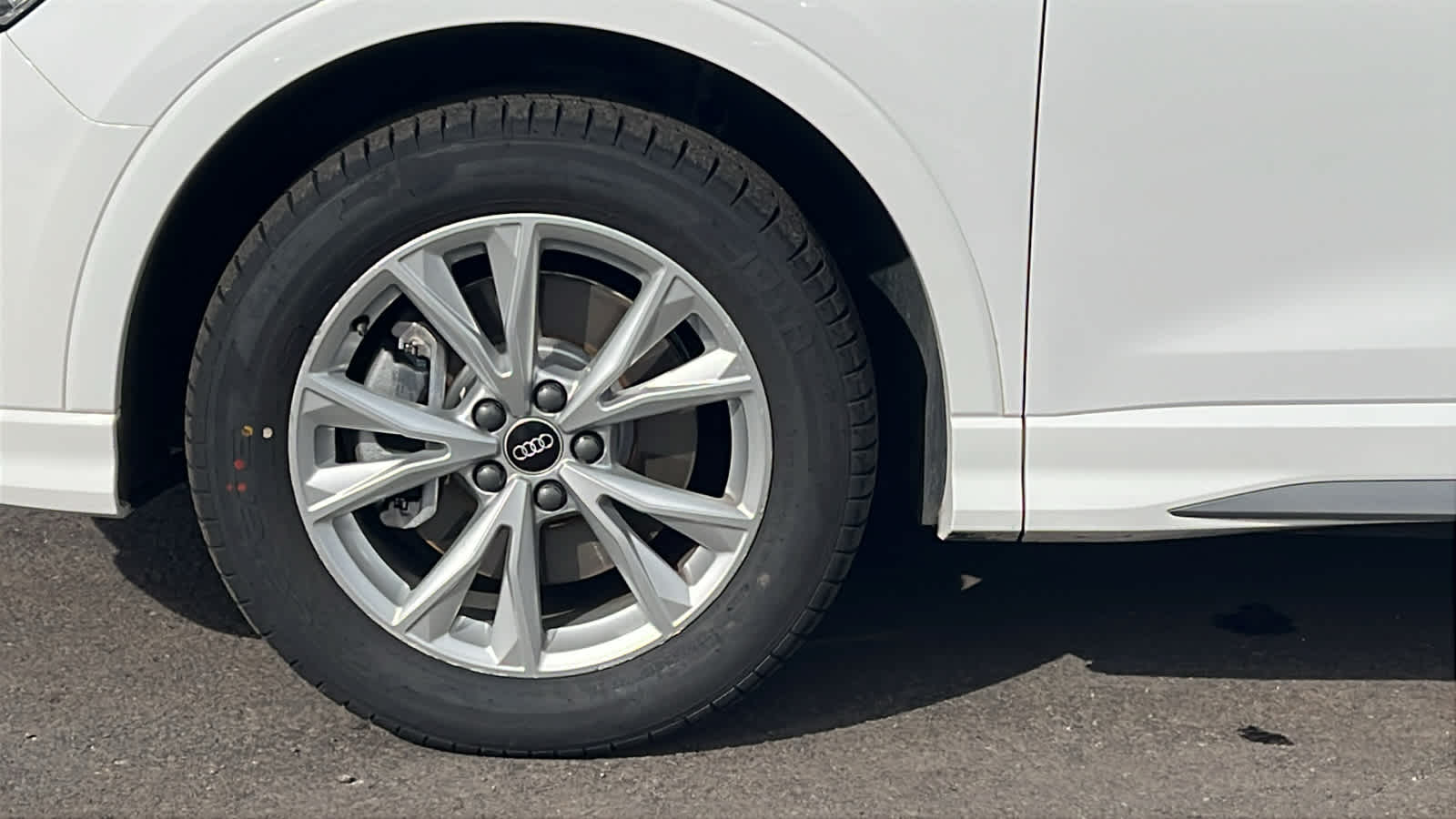 Thumbnail: 2023 Audi Q3 - 9