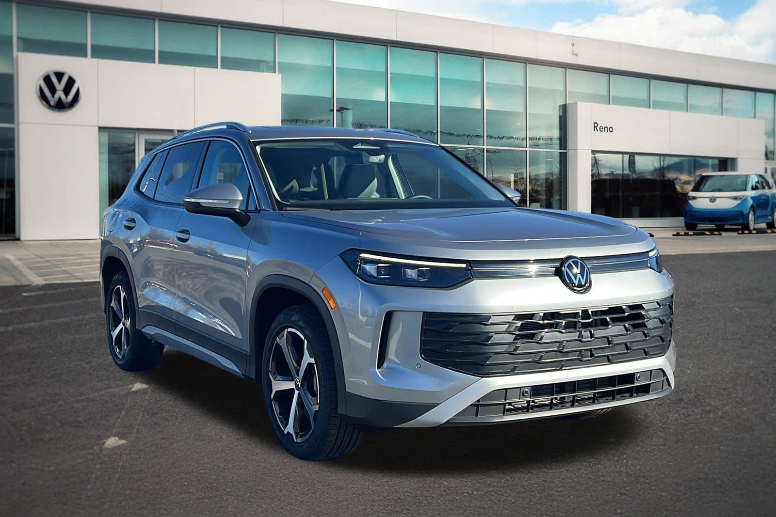 Thumbnail: 2026 Volkswagen Tiguan - 3