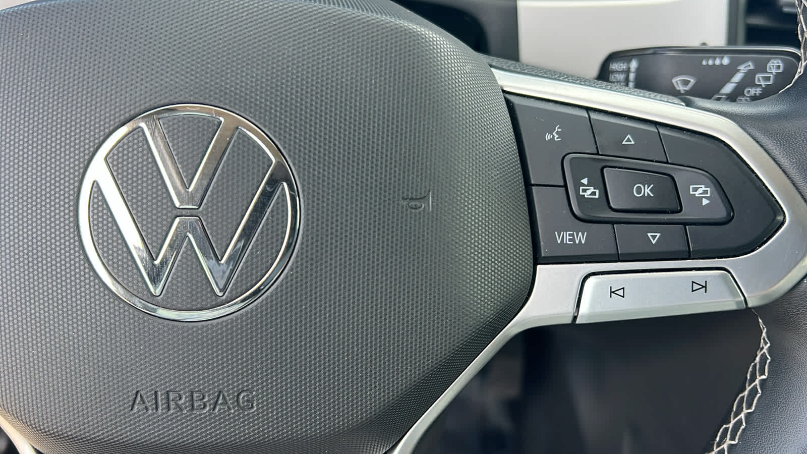 Thumbnail: 2021 Volkswagen Atlas - 20