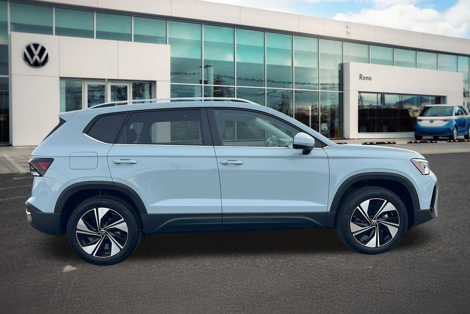 Thumbnail: 2026 Volkswagen Taos - 4