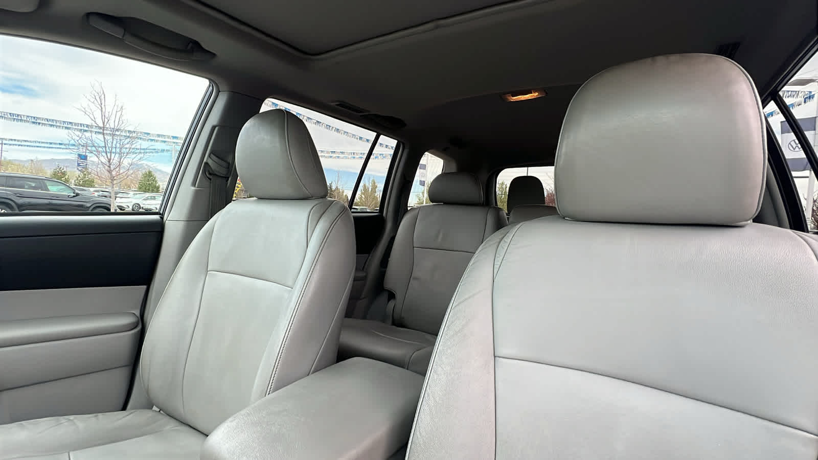 Thumbnail: 2010 Toyota Highlander - 11