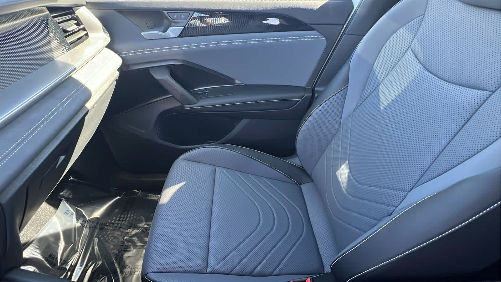 Thumbnail: 2026 Volkswagen Tiguan - 12