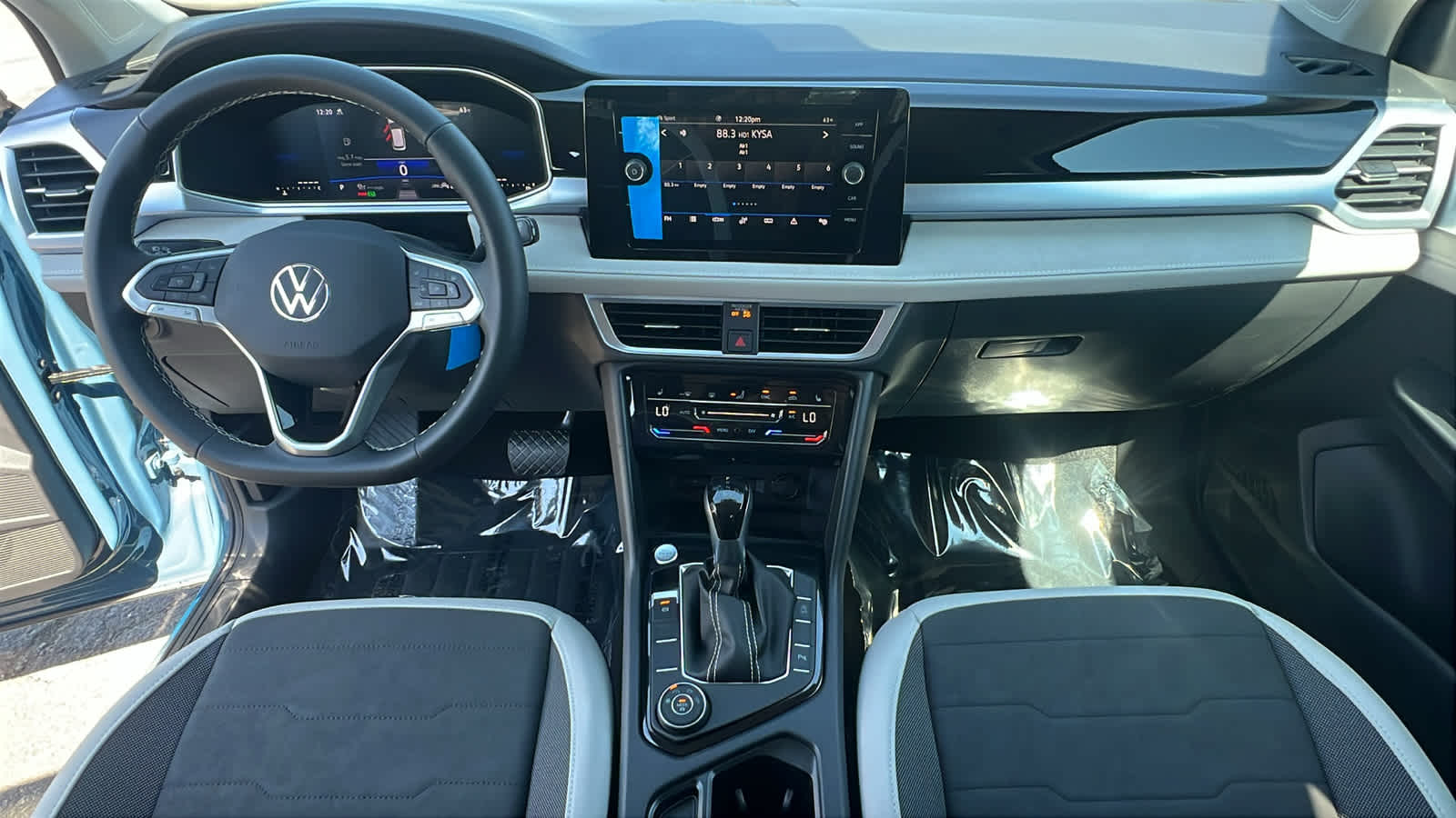 Thumbnail: 2025 Volkswagen Taos - 26