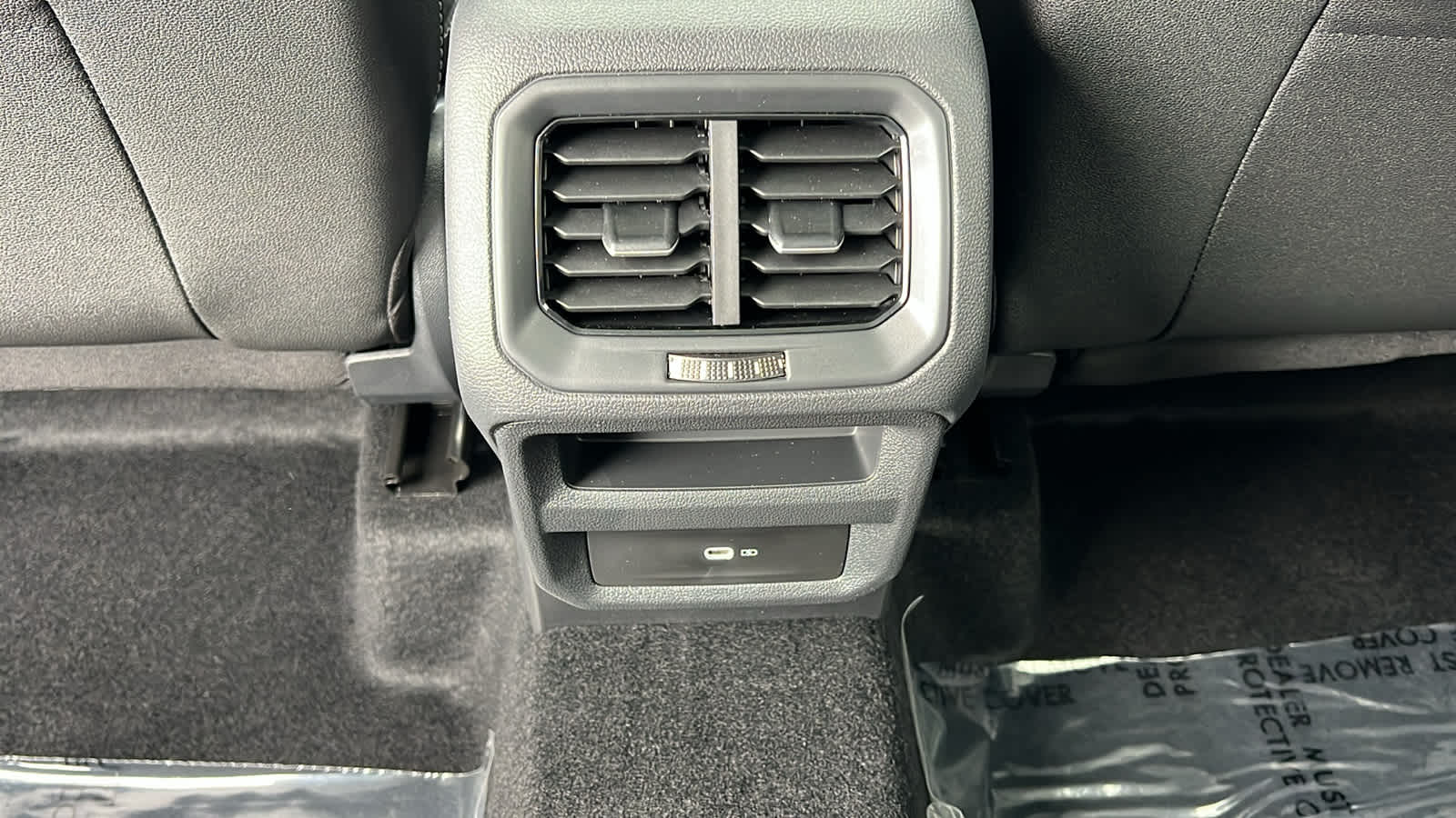 Thumbnail: 2025 Volkswagen Taos - 25