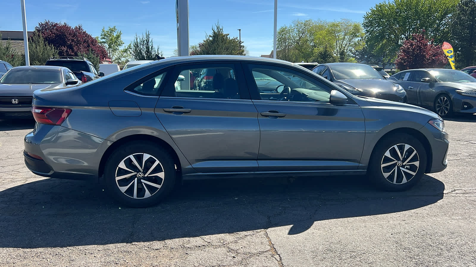 Thumbnail: 2025 Volkswagen Jetta - 4