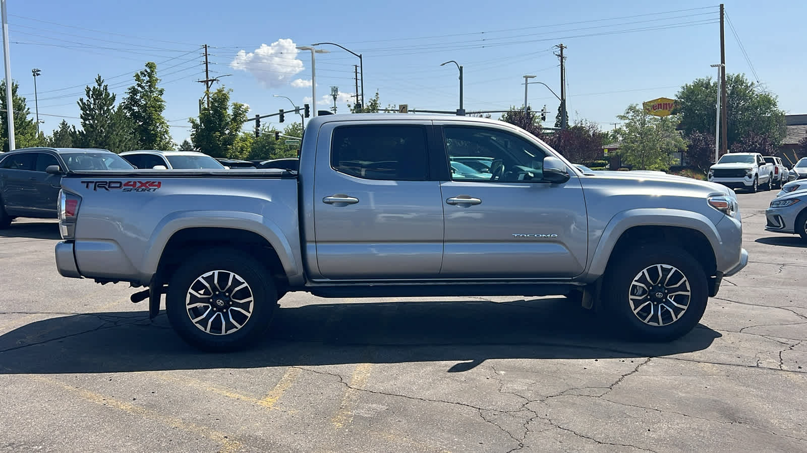 Thumbnail: 2021 Toyota Tacoma - 4