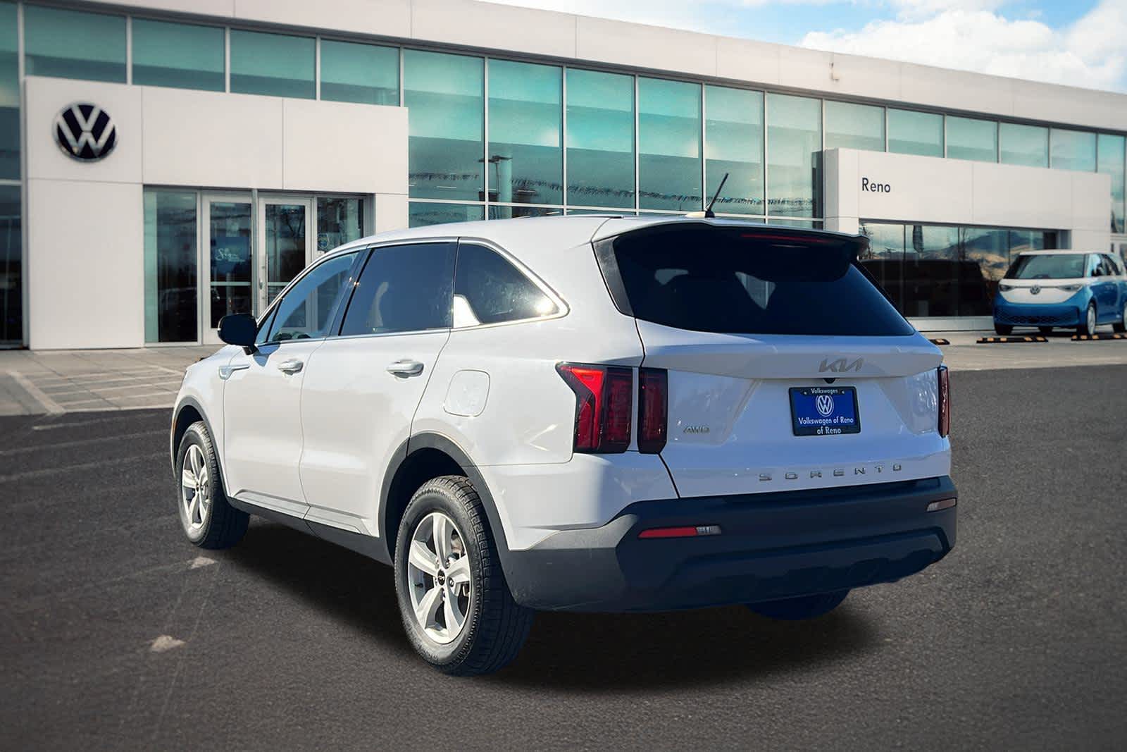 Thumbnail: 2022 Kia Sorento - 7