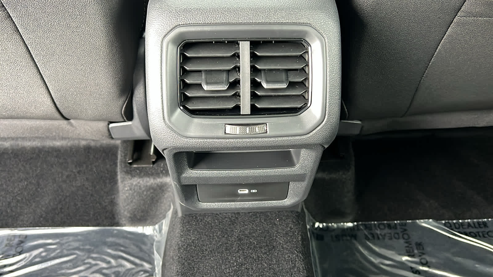 Thumbnail: 2025 Volkswagen Taos - 25