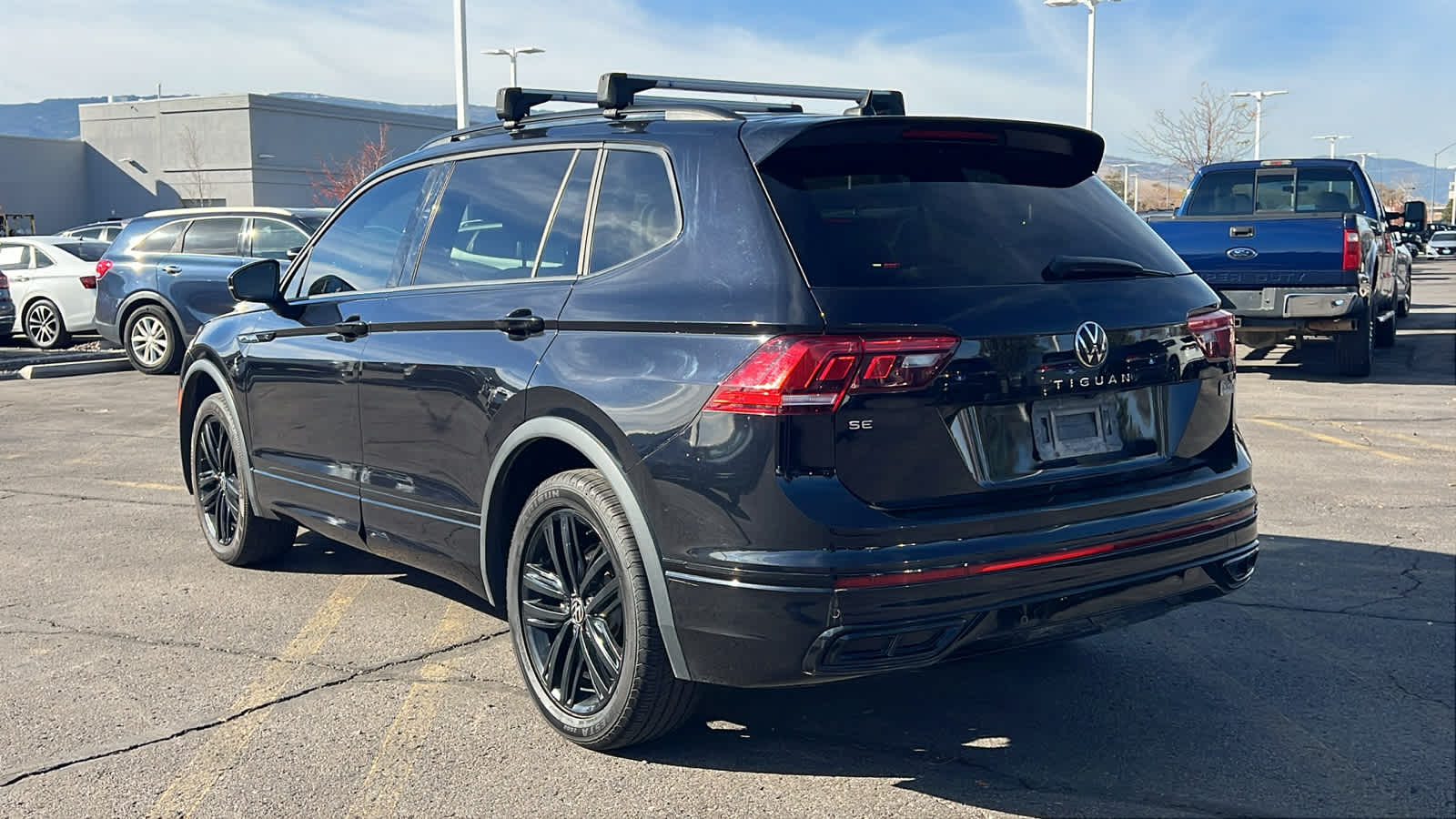 Thumbnail: 2022 Volkswagen Tiguan - 7