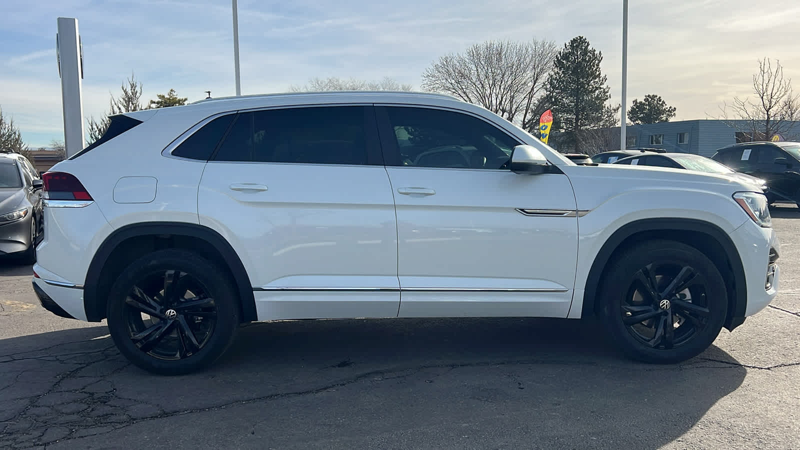 Thumbnail: 2024 Volkswagen Atlas - 4