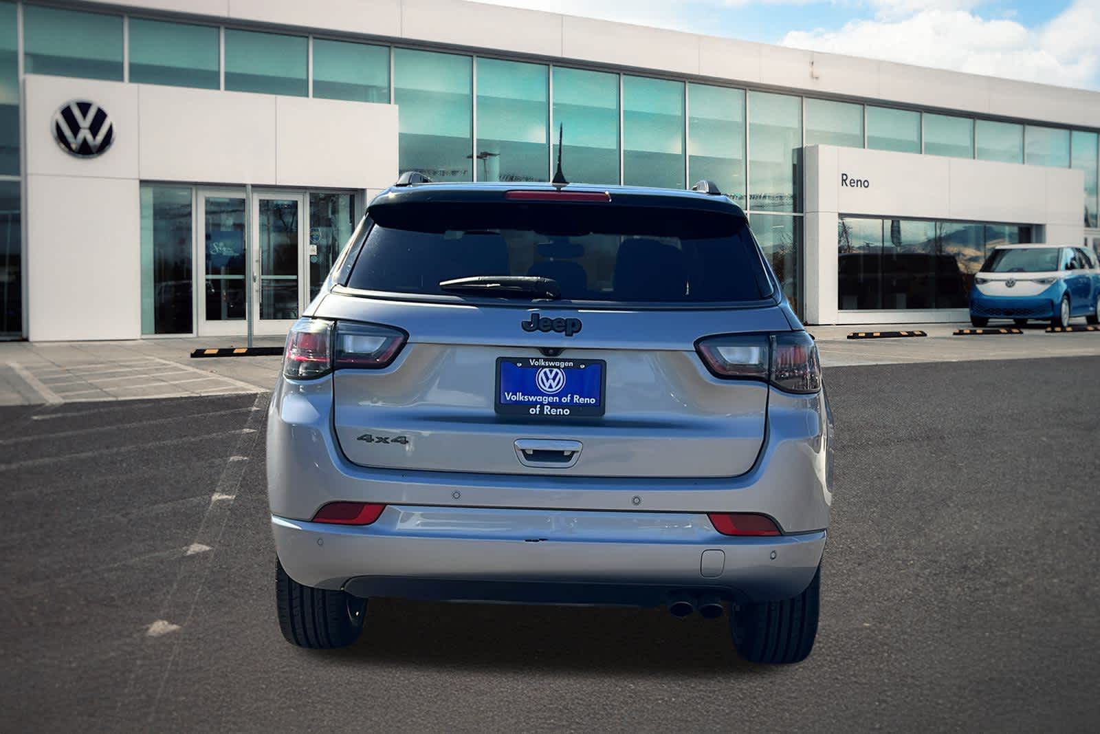 Thumbnail: 2022 Jeep Compass - 6