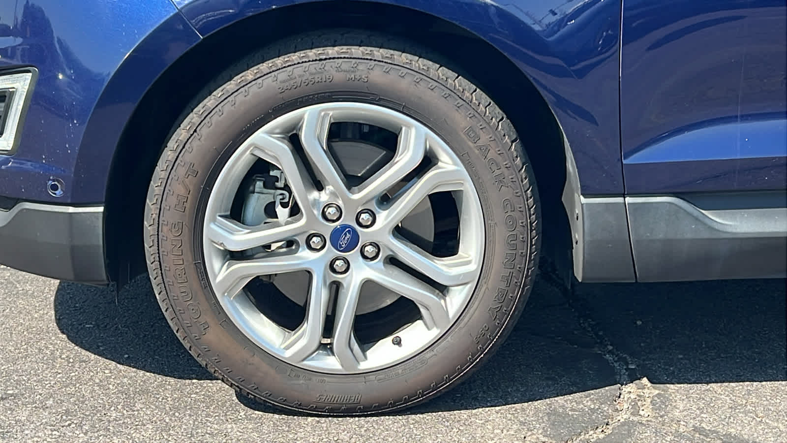 Thumbnail: 2016 Ford Edge - 9