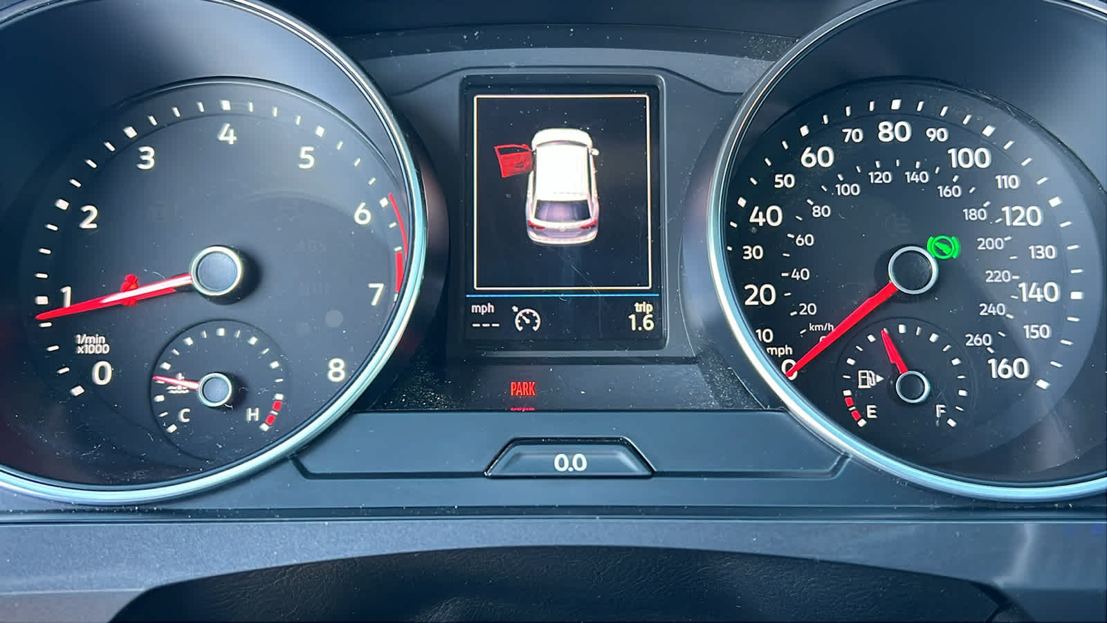 Thumbnail: 2020 Volkswagen Tiguan - 21