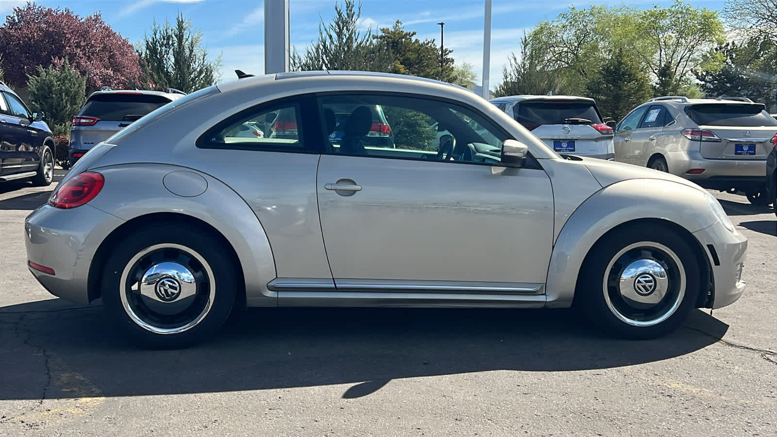 Thumbnail: 2013 Volkswagen Beetle - 4