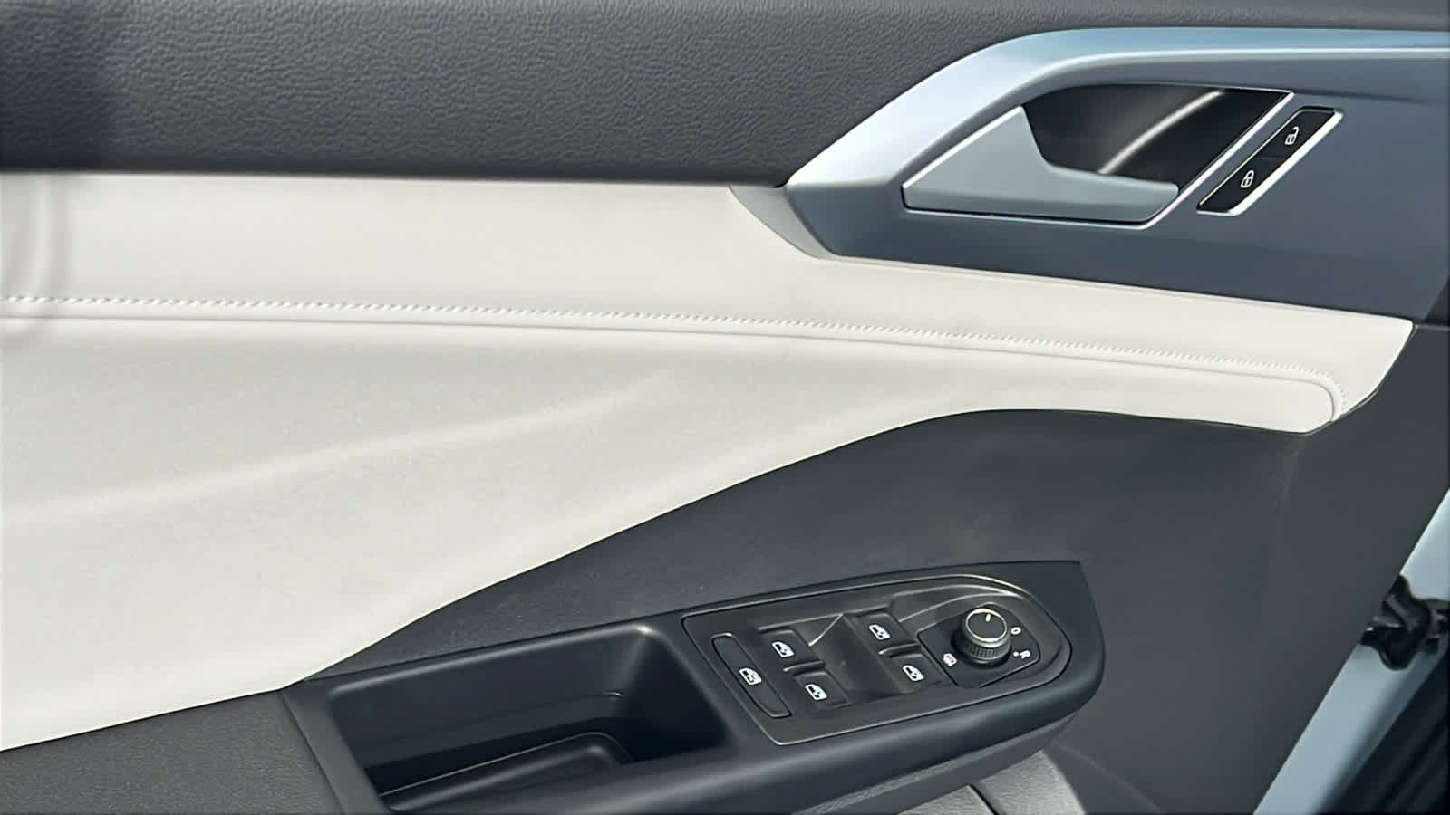 Thumbnail: 2026 Volkswagen Taos - 22