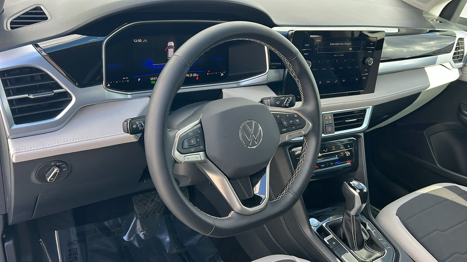 Thumbnail: 2025 Volkswagen Taos - 10